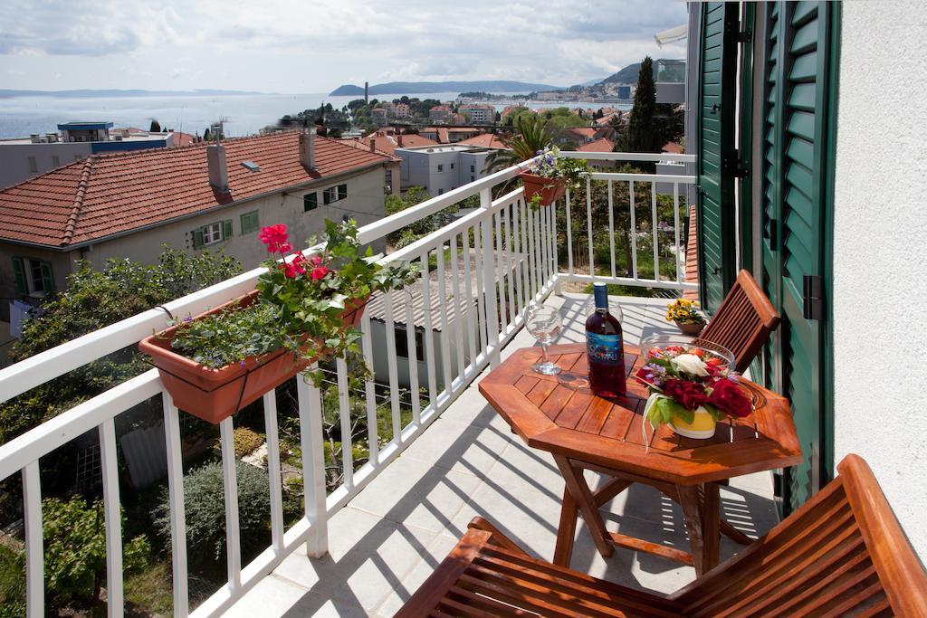 Apartment Firule Sandy Beach Split Exteriör bild