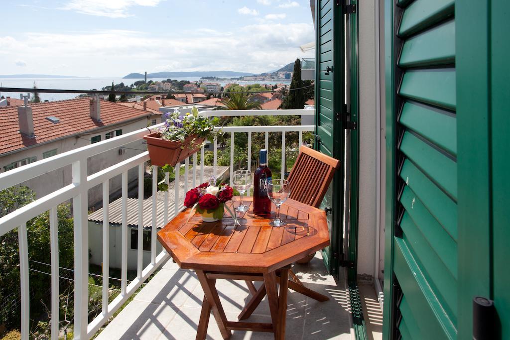 Apartment Firule Sandy Beach Split Exteriör bild